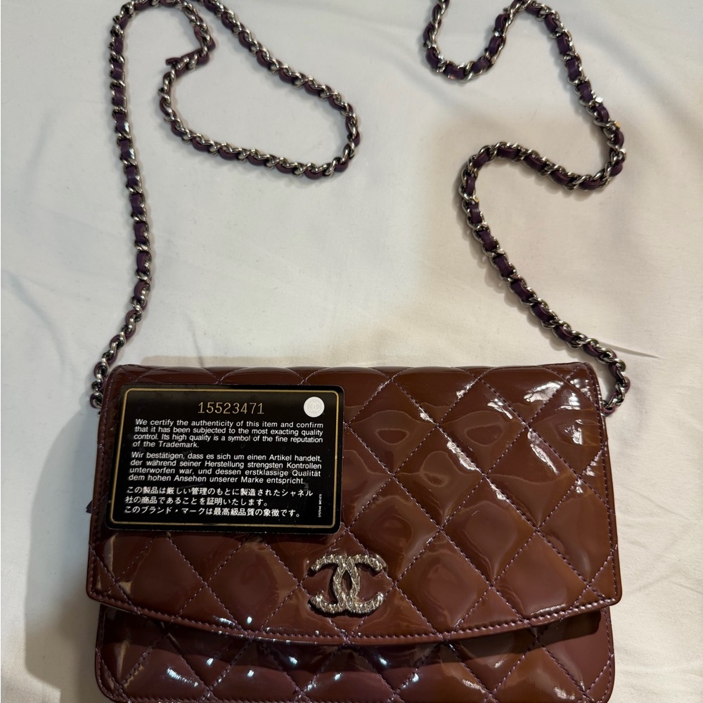 CHANEL Glossy Brown Quilted Crossbody Bag